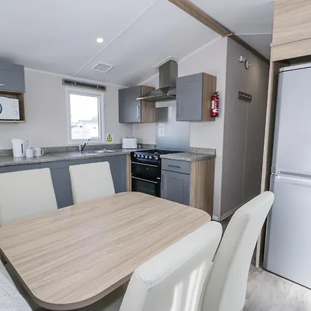 Manor House Platinum 3 Bedroom 16e *